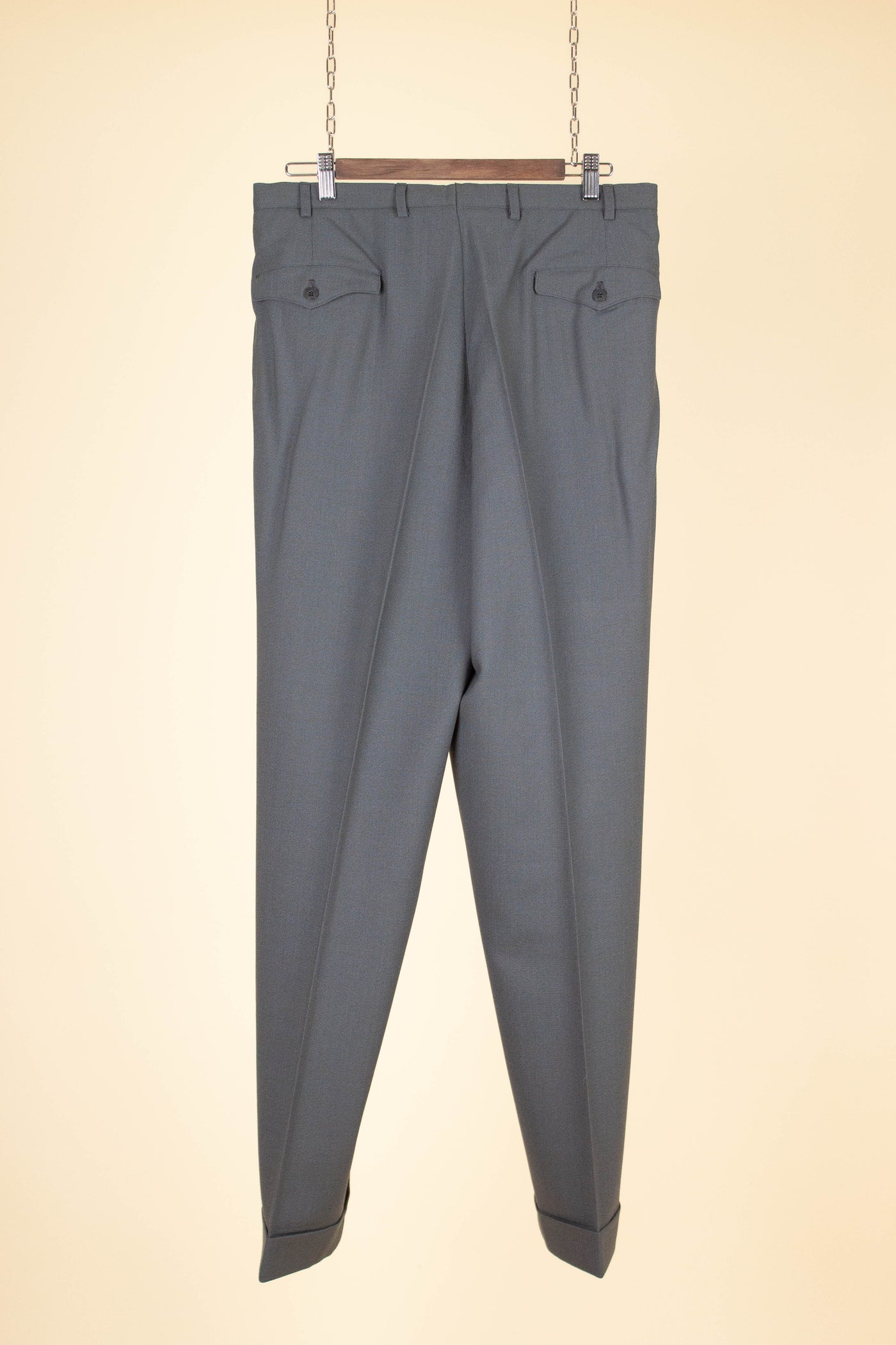 SWEDISH 1950S GREY TWO PIECE SINGLE BREASTED DEADSTOCK SUIT BY SIR. SIZE CA EU 48-50
