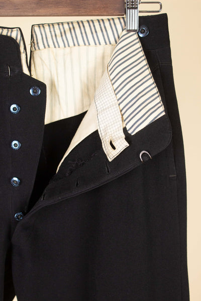 SWEDISH LATE 1800S/EARLY 1900 BLACK THREE PIECE SUIT BY A.B. AXEL KARLSON & CO. SIZE CA EU 46-48