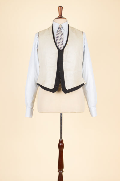 SWEDISH LATE 1800S/EARLY 1900 BLACK THREE PIECE SUIT BY A.B. AXEL KARLSON & CO. SIZE CA EU 46-48