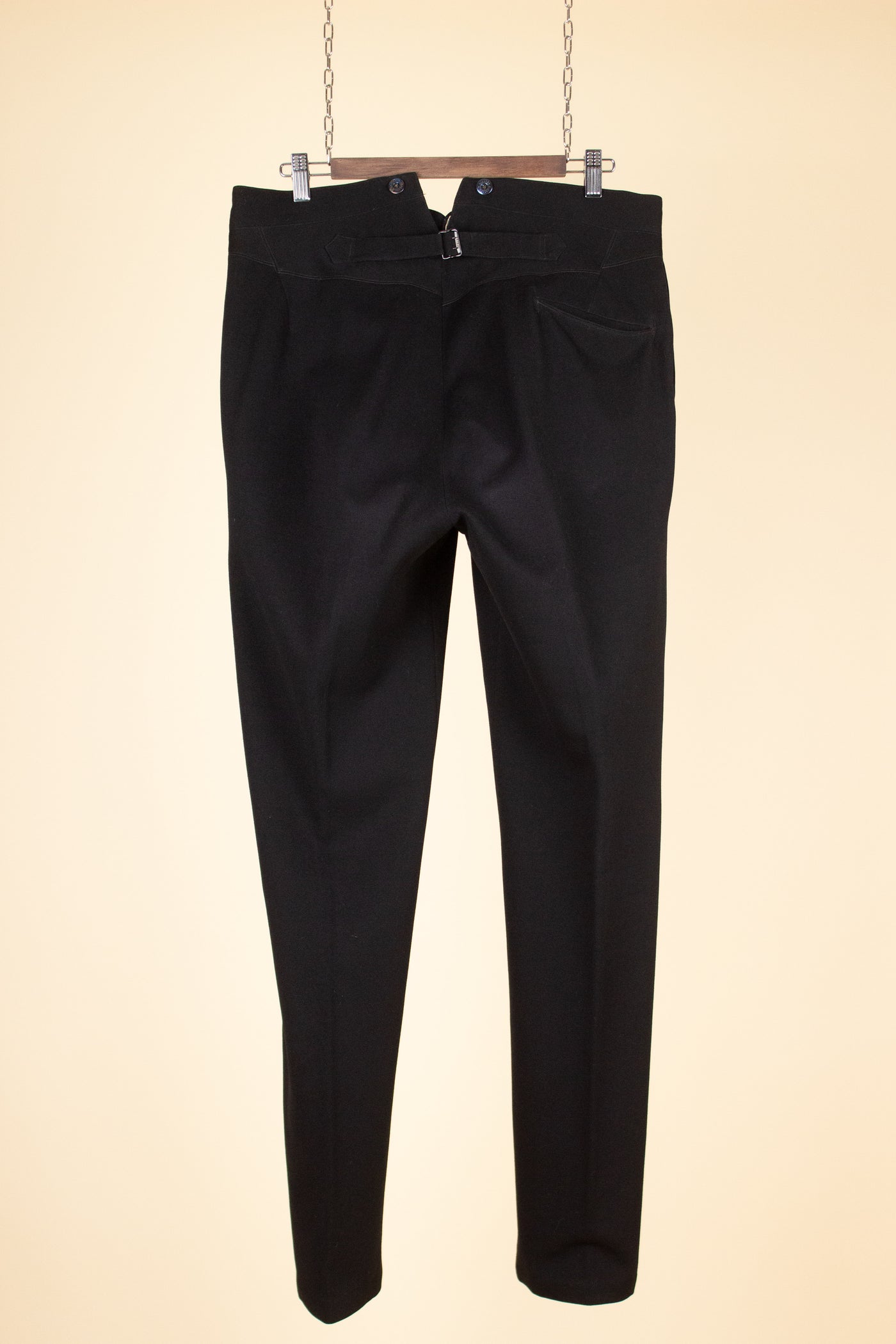 SWEDISH LATE 1800S/EARLY 1900 BLACK THREE PIECE SUIT BY A.B. AXEL KARLSON & CO. SIZE CA EU 46-48