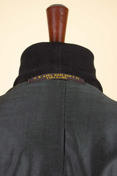 SWEDISH LATE 1800S/EARLY 1900 BLACK THREE PIECE SUIT BY A.B. AXEL KARLSON & CO. SIZE CA EU 46-48