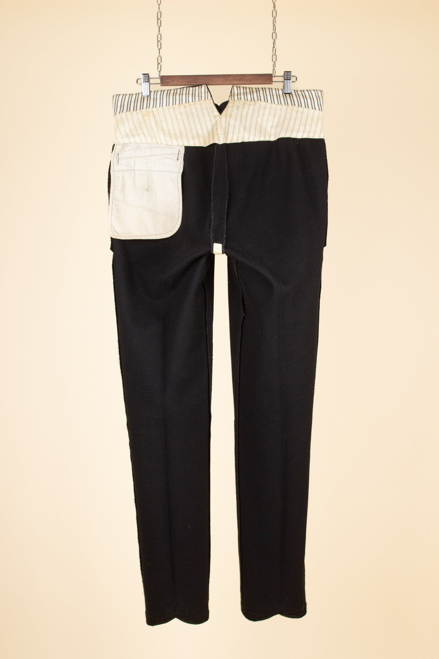 SWEDISH LATE 1800S/EARLY 1900 BLACK THREE PIECE SUIT BY A.B. AXEL KARLSON & CO. SIZE CA EU 46-48