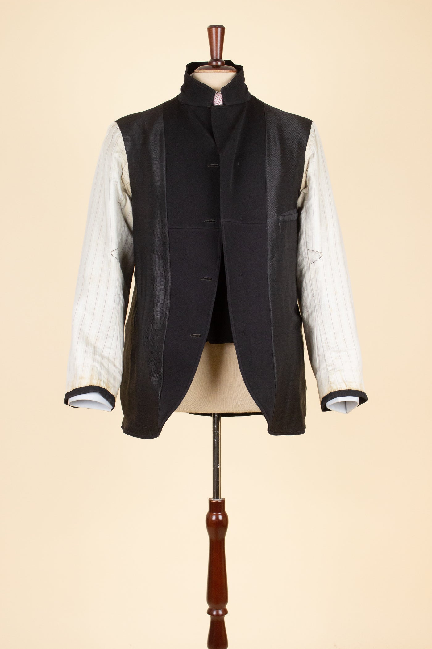 SWEDISH LATE 1800/EARLY 1900 BLACK THREE PIECE SINGLE BREASTED SUIT. SIZE CA EU 46-48