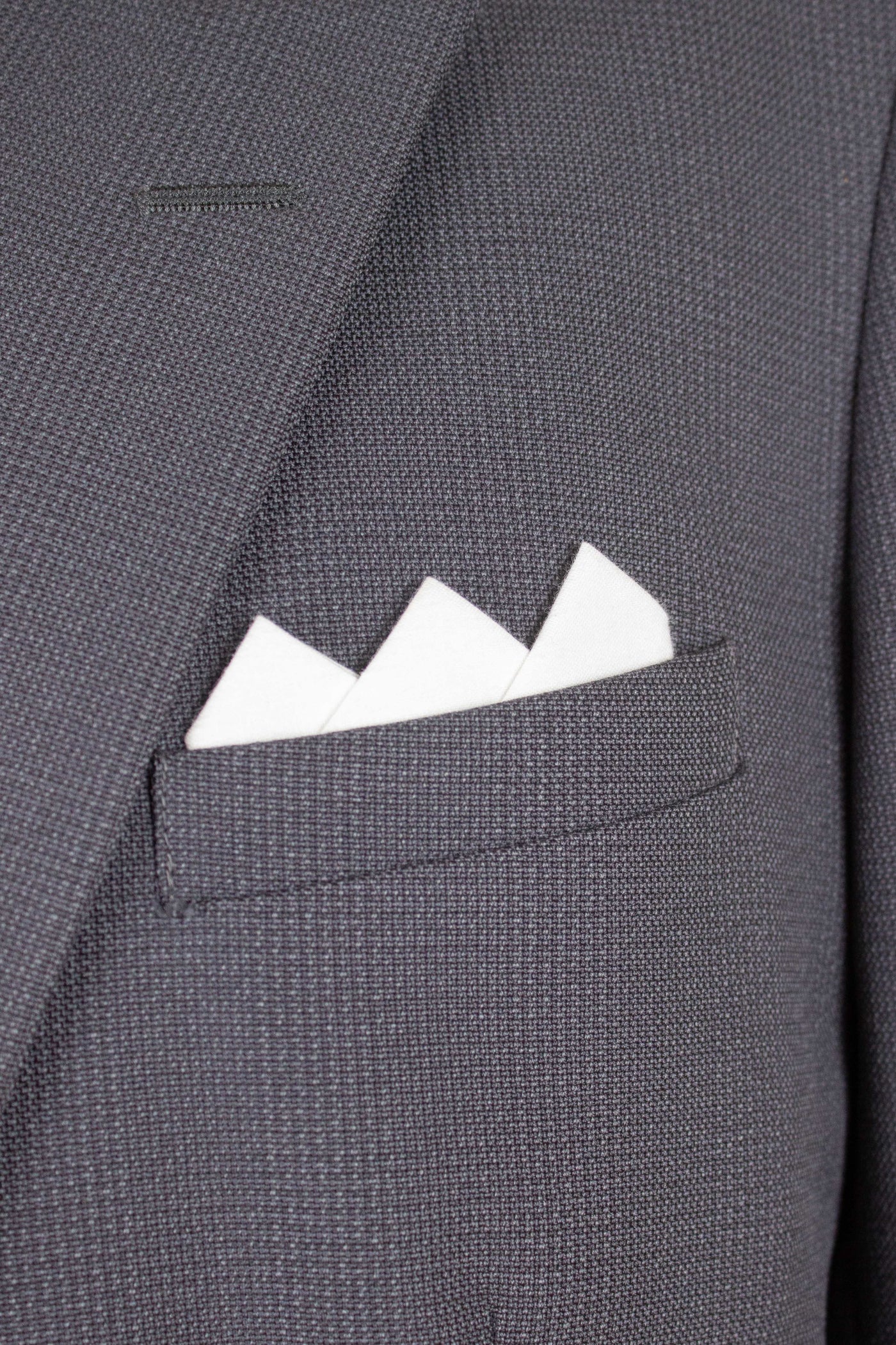 SWEDISH 1940S/1950S GREY PRINCE OF WALES CHECK TWO PIECE SUIT BY ÖRNKLÄDER. SIZE CA EU 50-52