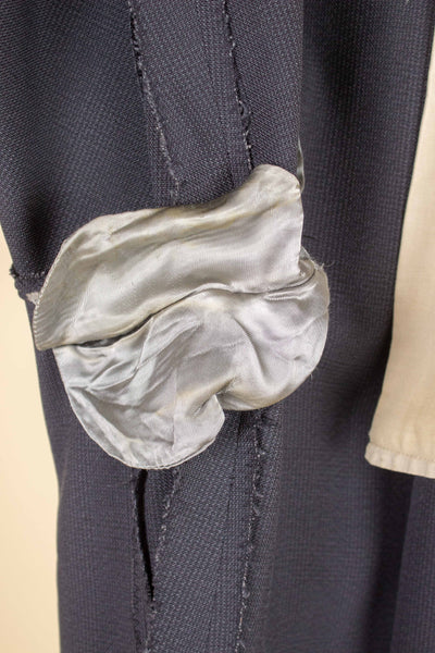 SWEDISH 1940S/1950S GREY PRINCE OF WALES CHECK TWO PIECE SUIT BY ÖRNKLÄDER. SIZE CA EU 50-52