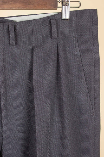 SWEDISH 1940S/1950S GREY PRINCE OF WALES CHECK TWO PIECE SUIT BY ÖRNKLÄDER. SIZE CA EU 50-52