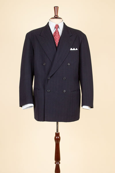SWEDISH 1942 DARK BLUE STRIPED THREE PIECE BESPOKE SUIT BY STRÖMS. SIZE CA EU 52-54