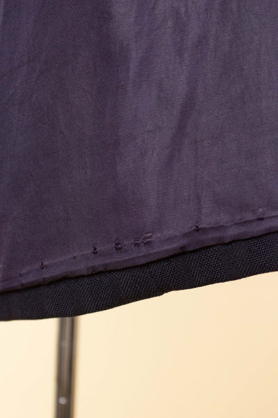 SWEDISH 1942 DARK BLUE STRIPED THREE PIECE BESPOKE SUIT BY STRÖMS. SIZE CA EU 52-54