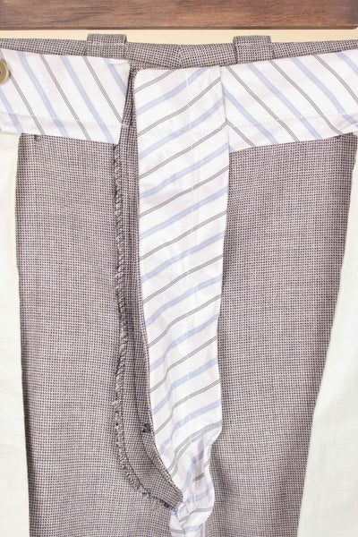 SWEDISH 1940S LIGHT GREY-BEIGE SMALL PATTERNED TWO PIECE SINGLE BREASTED SUIT. SIZE CA EU 54