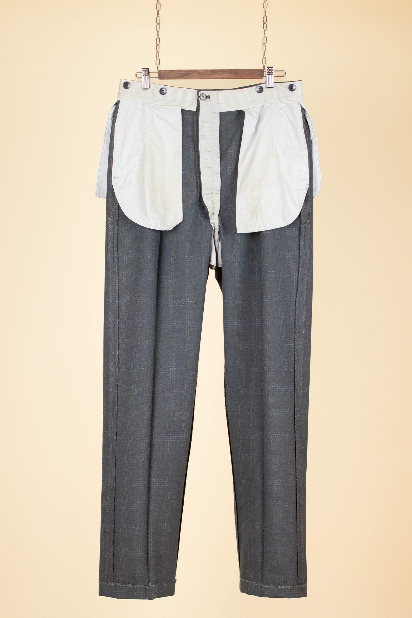 SWEDISH 1950S BLUE-GREEN CHECKERED TWO PIECE SUIT BY ESSGE. SIZE CA EU 50 LONG