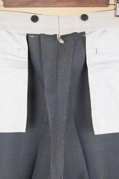 SWEDISH 1950S BLUE-GREEN CHECKERED TWO PIECE SUIT BY ESSGE. SIZE CA EU 50 LONG