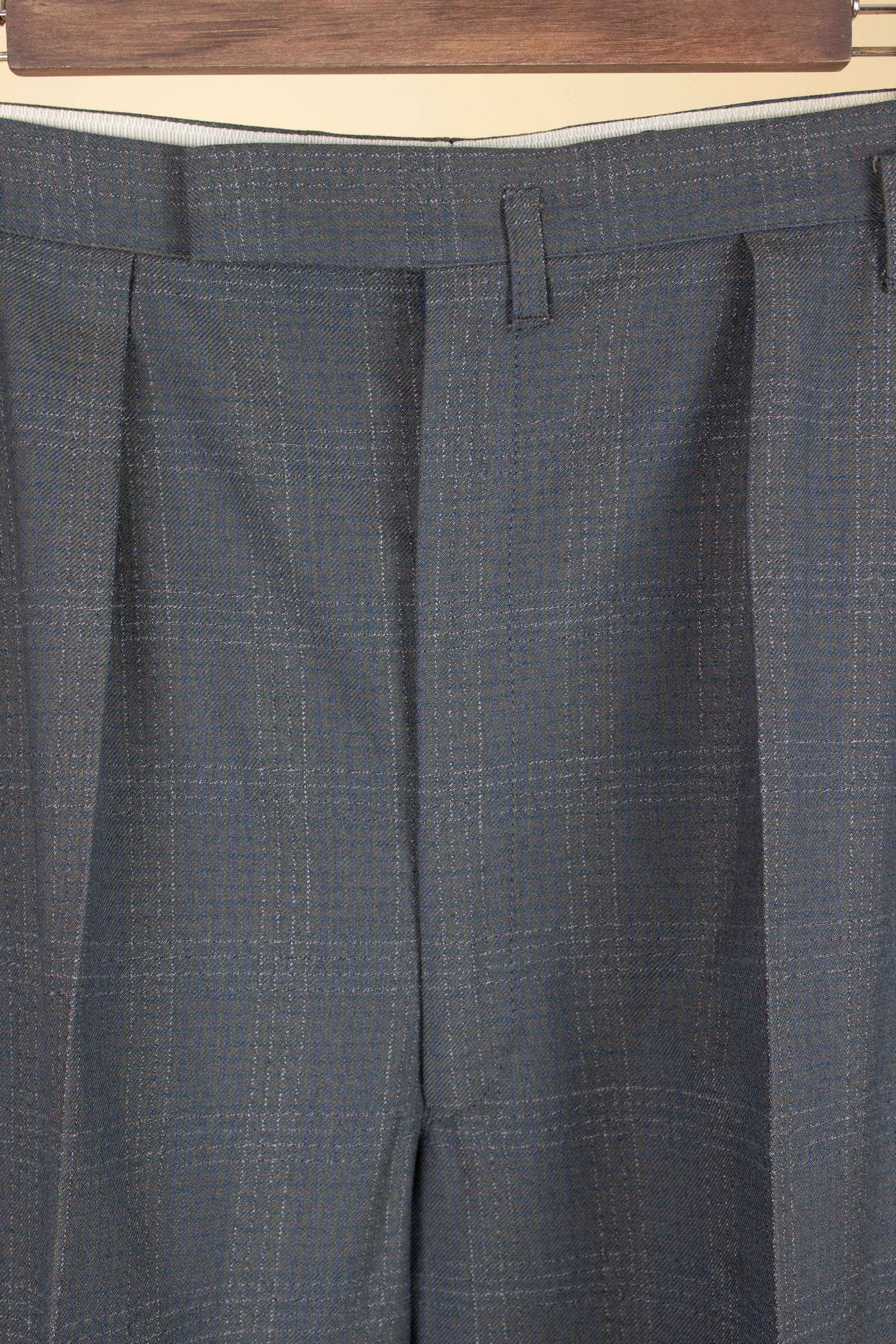 SWEDISH 1950S BLUE-GREEN CHECKERED TWO PIECE SUIT BY ESSGE. SIZE CA EU 50 LONG