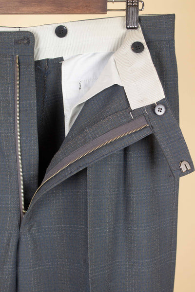 SWEDISH 1950S BLUE-GREEN CHECKERED TWO PIECE SUIT BY ESSGE. SIZE CA EU 50 LONG