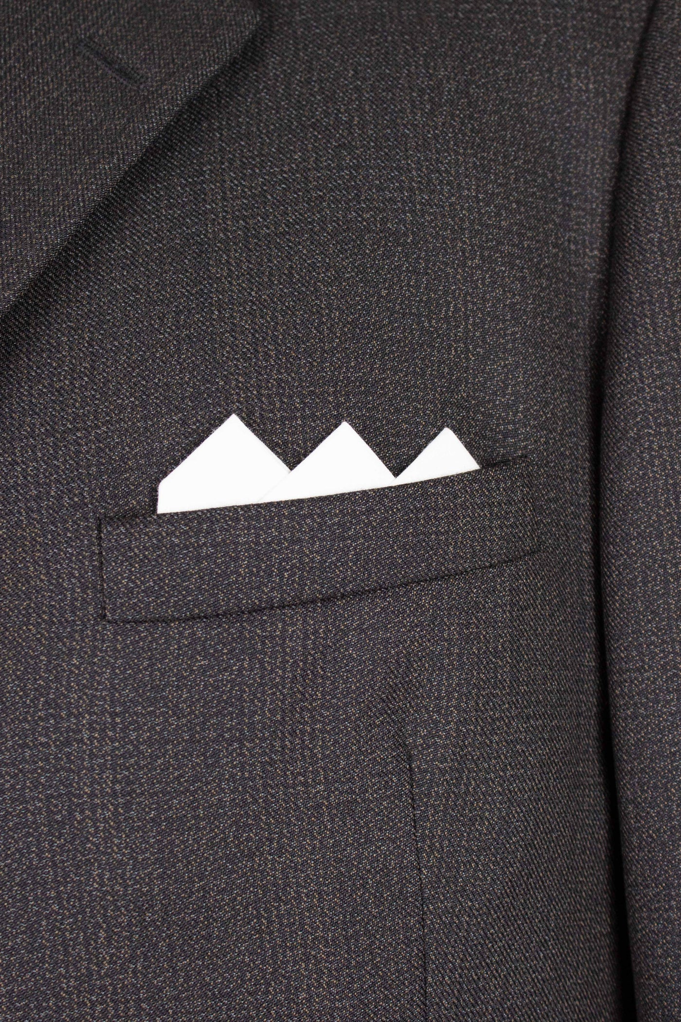 SWEDISH 1950S DARK GREY MINGLED TWO PIECE SUIT BY RAPPSON. SIZE CA EU 50
