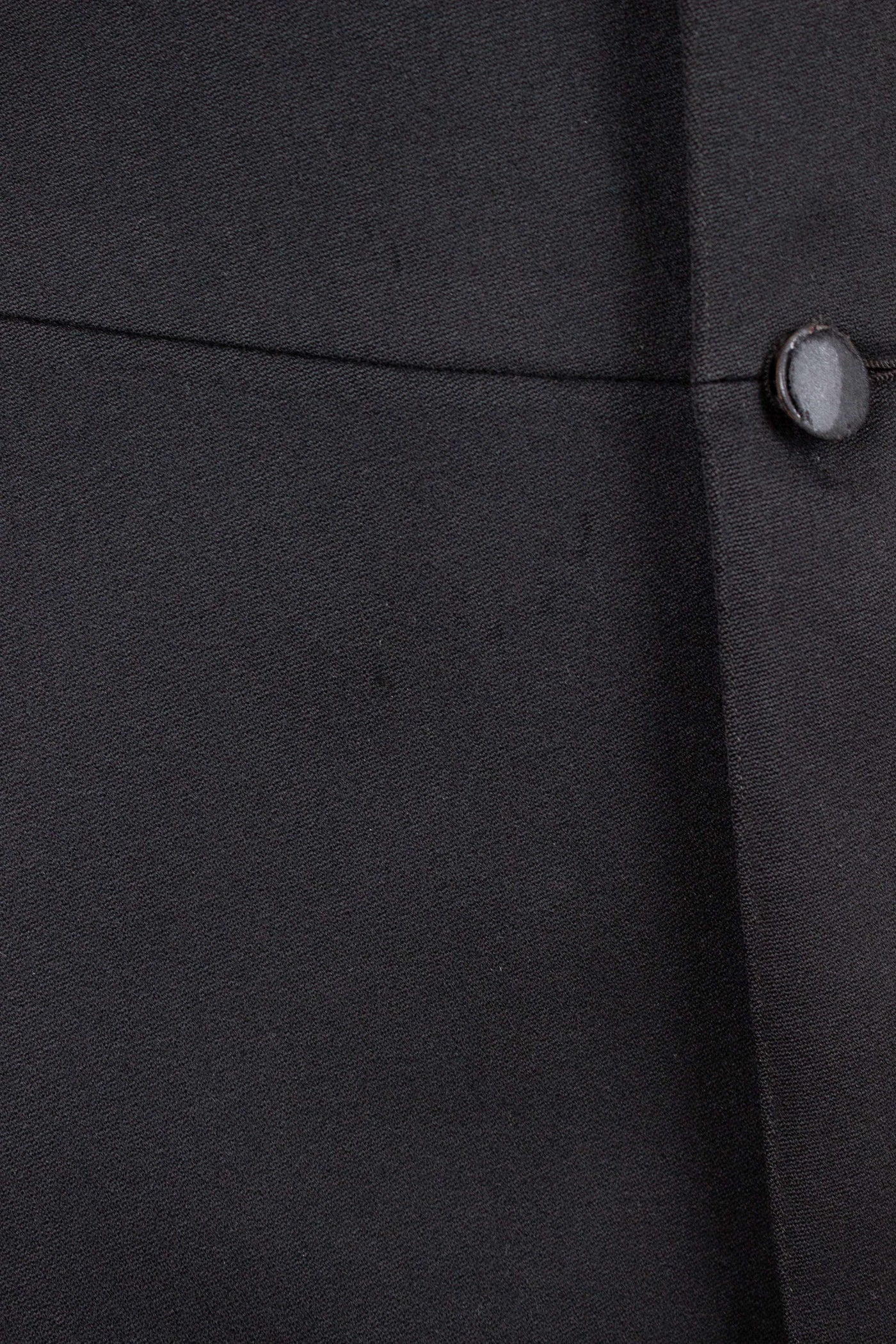 SWEDISH BLACK 1908 BESPOKE SINGLE BREASTED FROCK COAT SET. SIZE CA EU 44