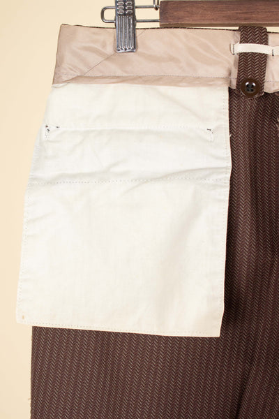 SWEDISH 1940S BROWN STRIPED SINGLE BREASTED SUIT BY ÖRNKLÄDER. SIZE CA EU 46-48
