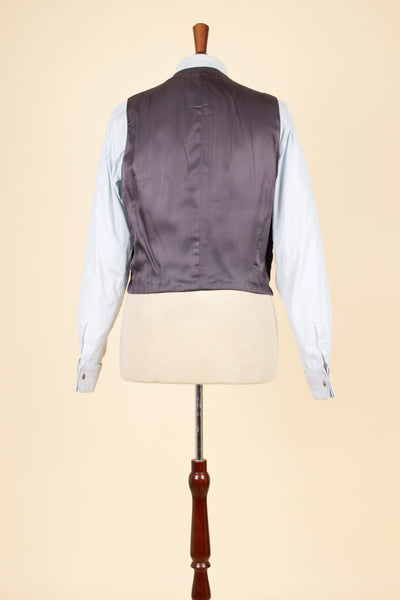 SWEDISH 1947 BESPOKE THREE PIECE SUIT BY AB SANDBERG & JOHANNESSON. SIZE CA 50-52