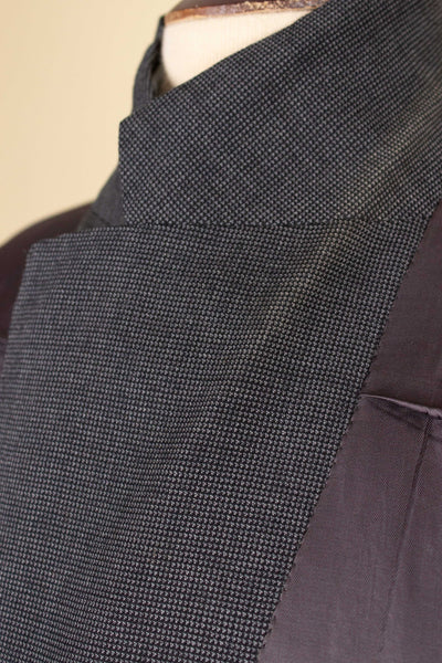 SWEDISH 1947 BESPOKE THREE PIECE SUIT BY AB SANDBERG & JOHANNESSON. SIZE CA 50-52