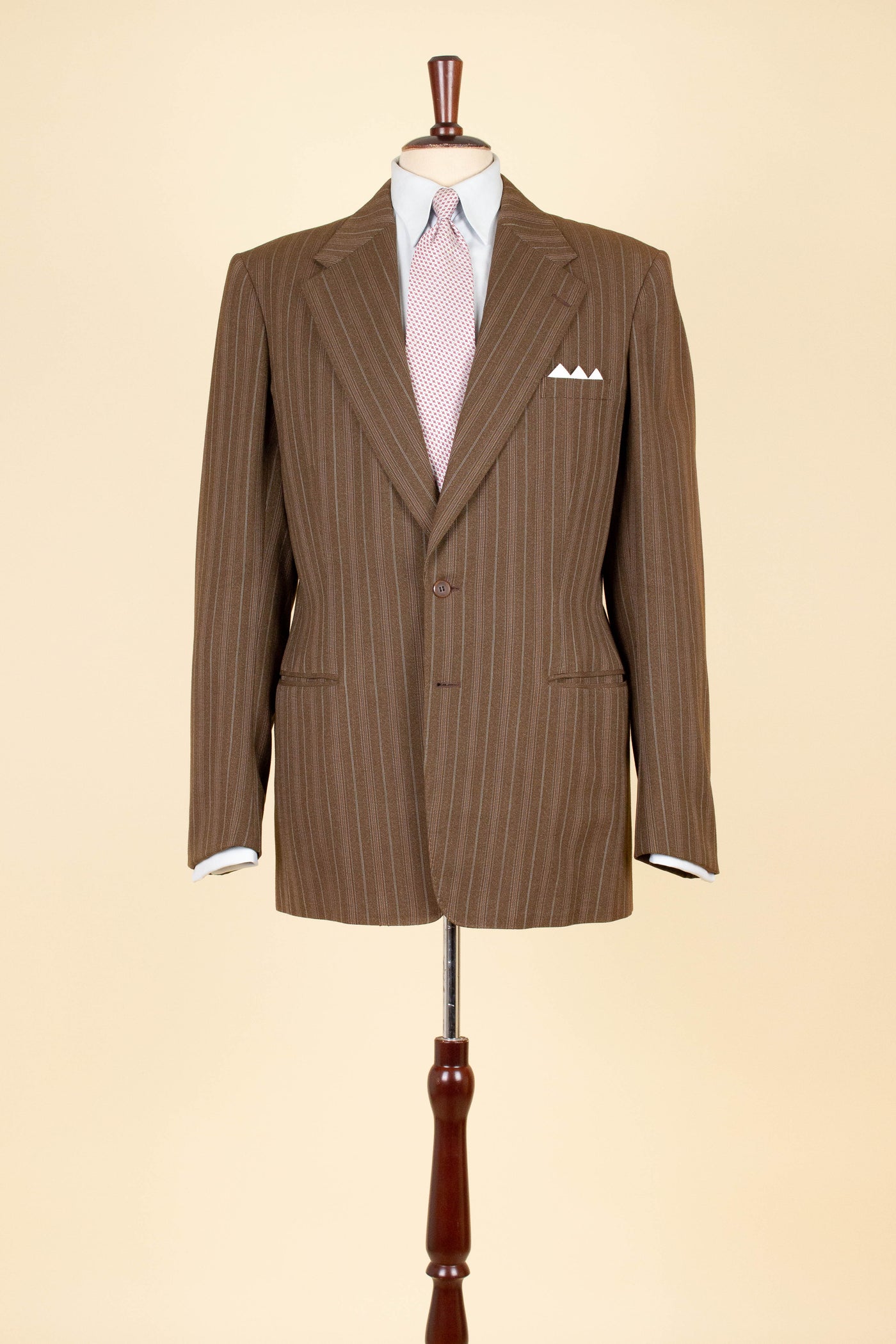 SWEDISH 1940S/1950S BROWN STRIPED TWO PIECE SUIT BY TIGER. SIZE CA EU 48