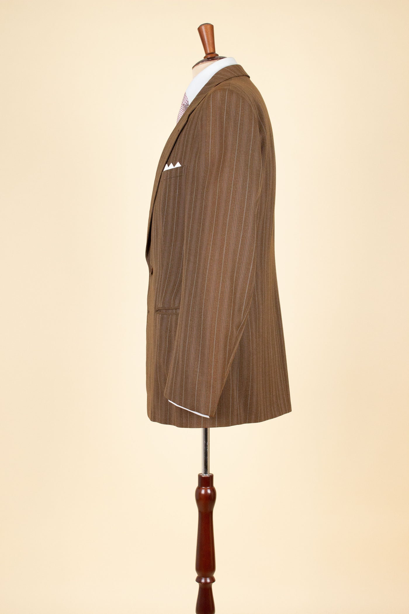 SWEDISH 1940S/1950S BROWN STRIPED TWO PIECE SUIT BY TIGER. SIZE CA EU 48