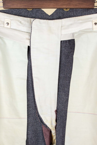 SWEDISH 1955 GREY MÉLANGE THREE PIECE BESPOKE SUIT BY MEA. SIZE CA EU 48