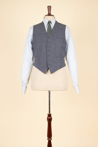 SWEDISH 1955 GREY MÉLANGE THREE PIECE BESPOKE SUIT BY MEA. SIZE CA EU 48