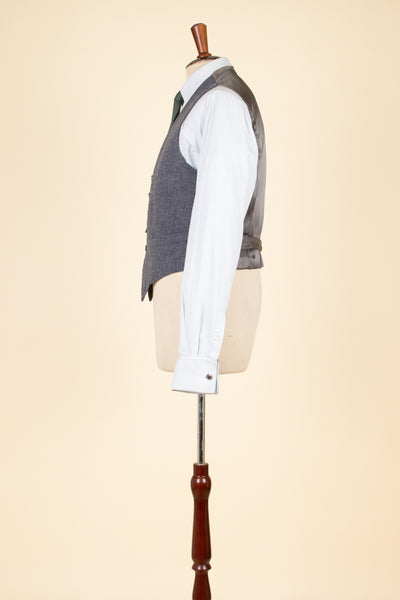 SWEDISH 1955 GREY MÉLANGE THREE PIECE BESPOKE SUIT BY MEA. SIZE CA EU 48