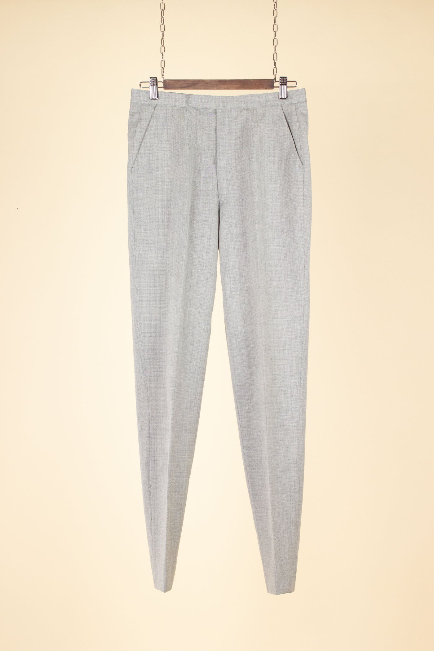 SWEDISH 1950S SILVER GREY TWO PIECE SUIT BY J.A. PETERS. SIZE CA EU 46