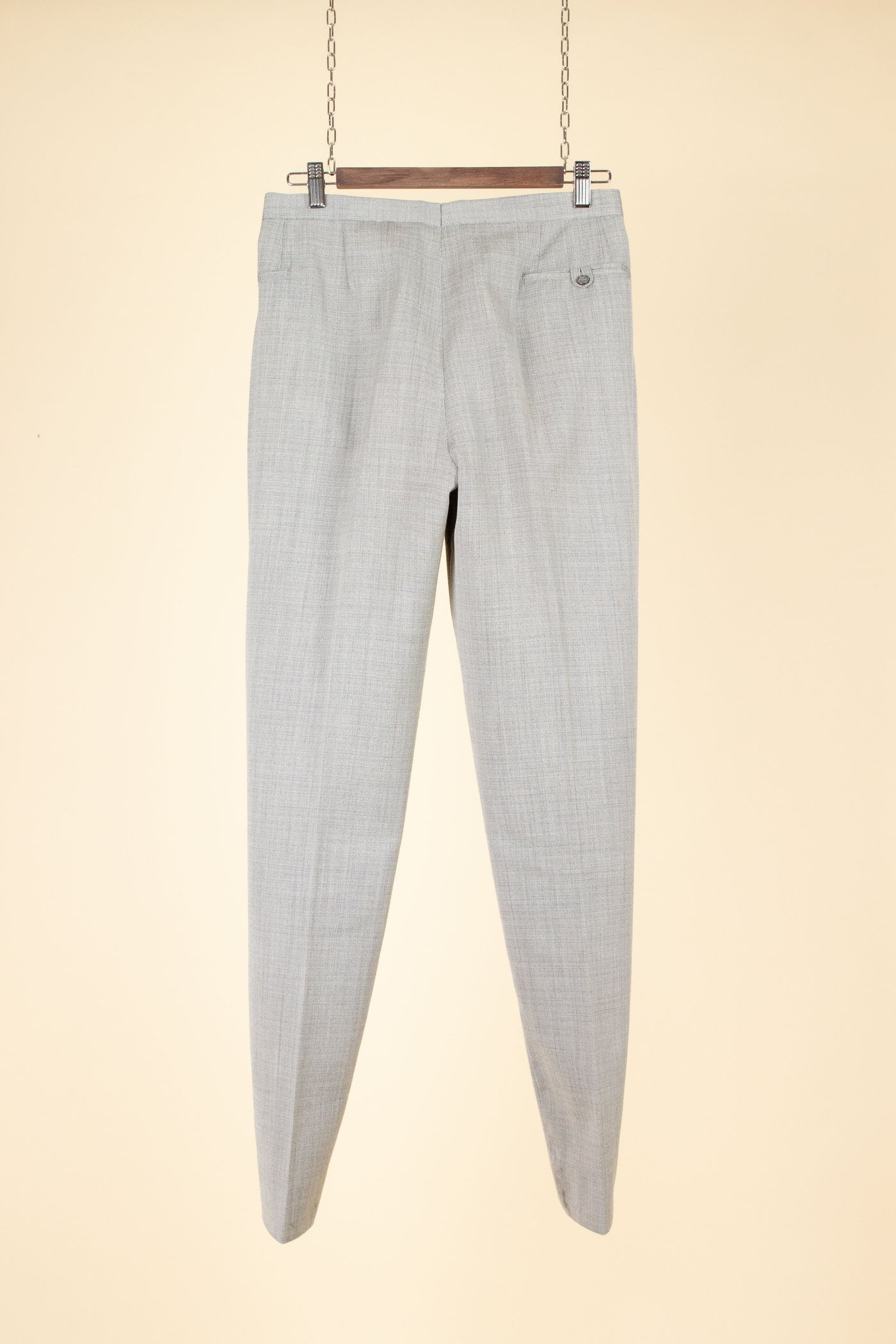 SWEDISH 1950S SILVER GREY TWO PIECE SUIT BY J.A. PETERS. SIZE CA EU 46