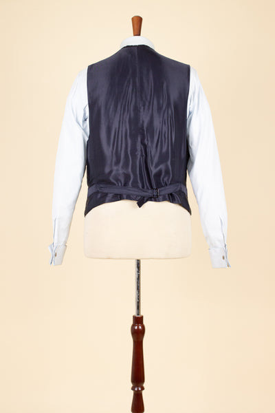 SWEDISH 1946 DARK BLUE THREE PIECE BESPOKE SUIT BY SÖDERSTRÖM & SON. SIZE CA EU 50-52