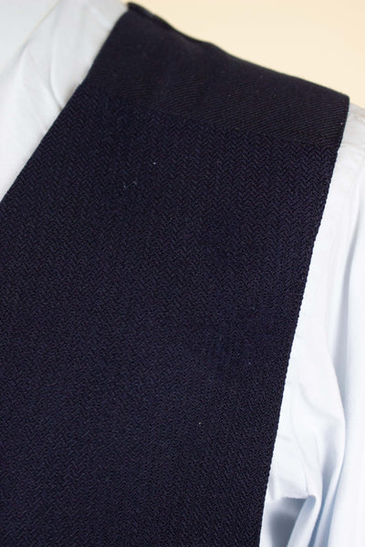 SWEDISH 1946 DARK BLUE THREE PIECE BESPOKE SUIT BY SÖDERSTRÖM & SON. SIZE CA EU 50-52
