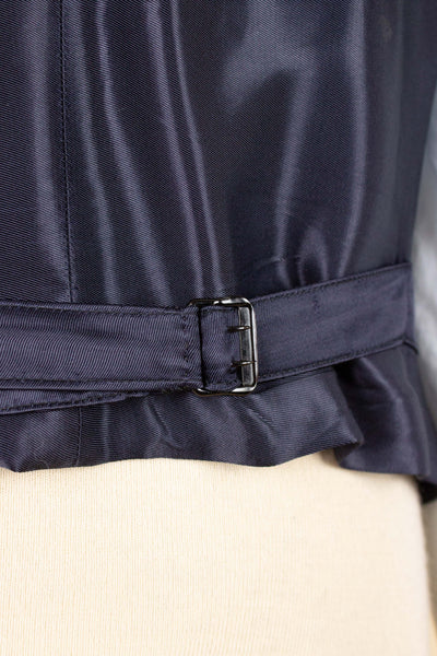 SWEDISH 1946 DARK BLUE THREE PIECE BESPOKE SUIT BY SÖDERSTRÖM & SON. SIZE CA EU 50-52