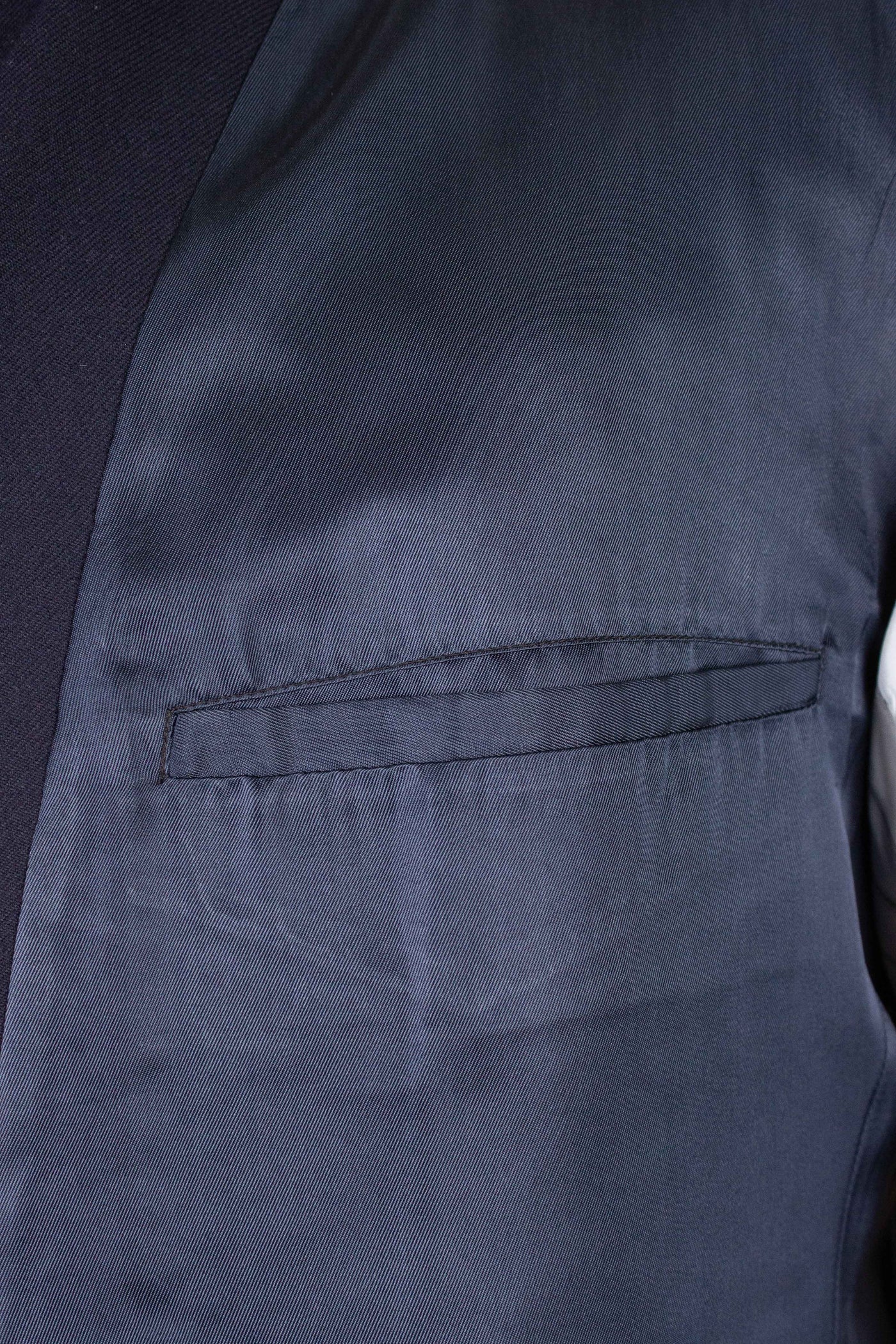 SWEDISH 1940S/1950S NAVY BLUE THREE PIECE DOUBLE BREASTED BESPOKE SUIT BY UNKNOWN MAKER. SIZE CA EU 50