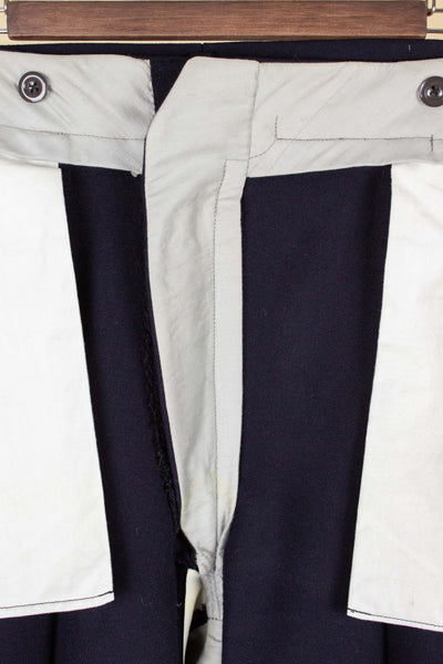 SWEDISH 1940S/1950S NAVY BLUE THREE PIECE DOUBLE BREASTED BESPOKE SUIT BY UNKNOWN MAKER. SIZE CA EU 50