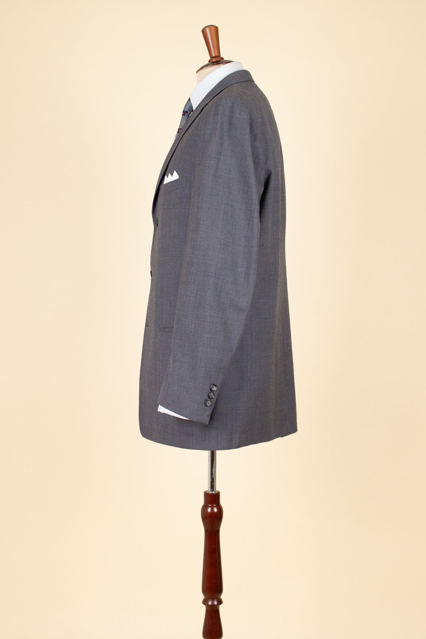 ITALIAN 1950S GREY TWO PIECE SINGLE BREASTED SUIT BY SIMON ACKERMAN. SIZE CA EU 50