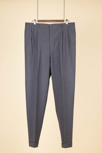 ITALIAN 1950S GREY TWO PIECE SINGLE BREASTED SUIT BY SIMON ACKERMAN. SIZE CA EU 50