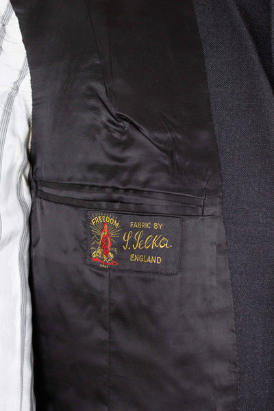 SWEDISH 1950S GREY TWO PIECE SINGLE BREASTED BESPOKE SUIT. SIZE CA EU 48