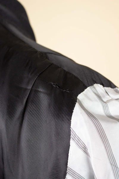 SWEDISH 1950S GREY TWO PIECE SINGLE BREASTED BESPOKE SUIT. SIZE CA EU 48