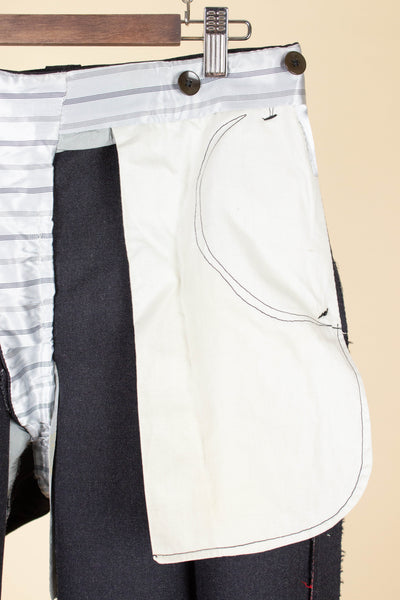 SWEDISH 1950S GREY TWO PIECE SINGLE BREASTED BESPOKE SUIT. SIZE CA EU 48