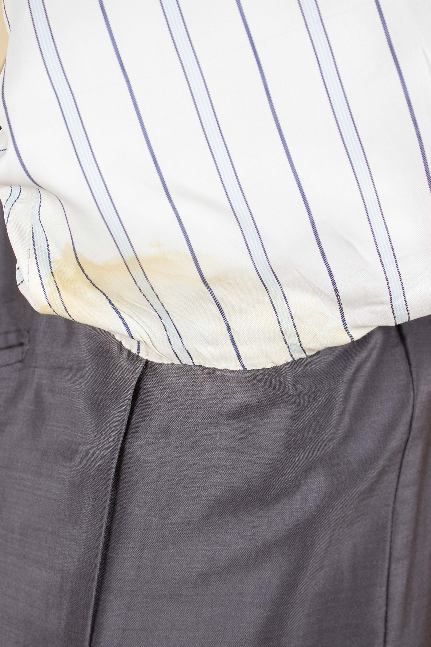 SWEDISH 1949 GREY TWO PIECE DOUBLE BREASTED BESPOKE SUIT BY HENRY TÖRNSTEN & CO. SIZE CA EU 50