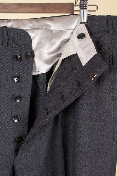 SWEDISH 1949 GREY TWO PIECE DOUBLE BREASTED BESPOKE SUIT BY HENRY TÖRNSTEN & CO. SIZE CA EU 50