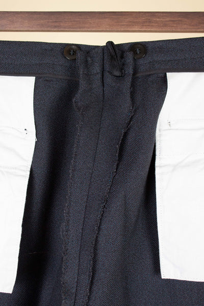 SWEDISH 1950S DARK GREY TWO PIECE SUIT BY SIR. SIZE CA EU 48