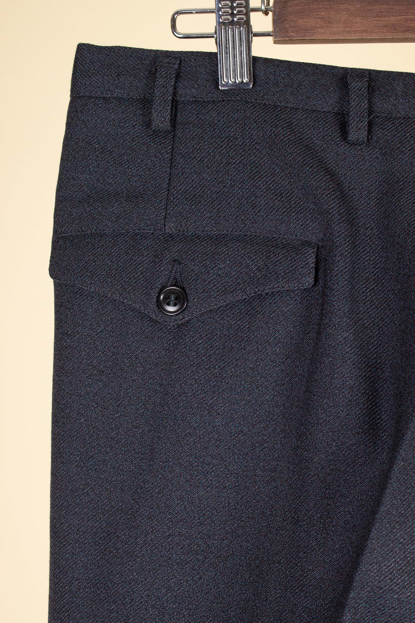 SWEDISH 1950S DARK GREY TWO PIECE SUIT BY SIR. SIZE CA EU 48