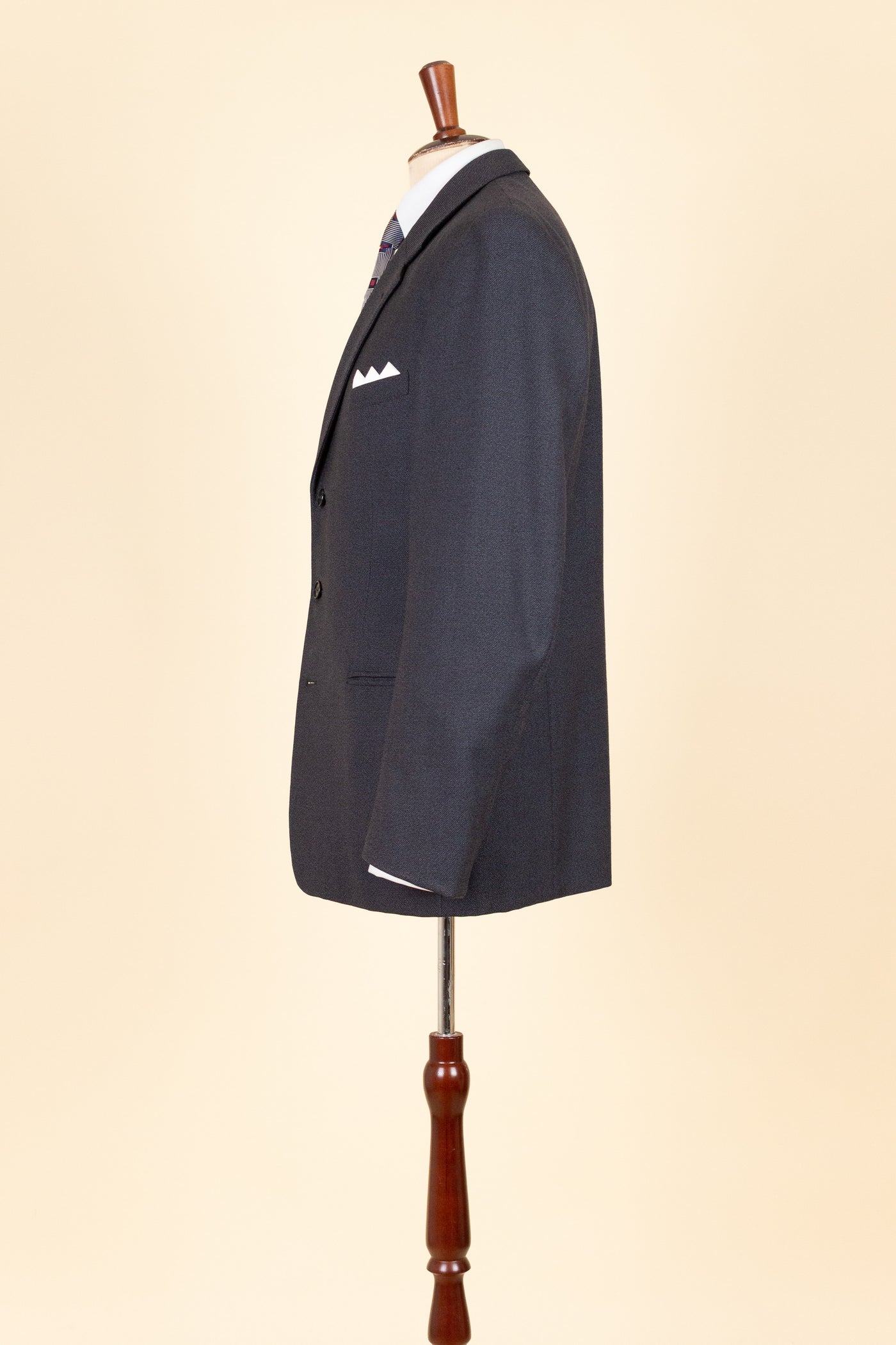 SWEDISH 1950S DARK GREY TWO PIECE SUIT BY SIR. SIZE CA EU 48