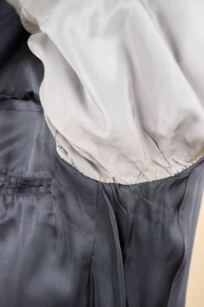 SWEDISH 1940S/1950S DARK GREY TWO PIECE SUIT BY KABOM. SIZE CA EU 48