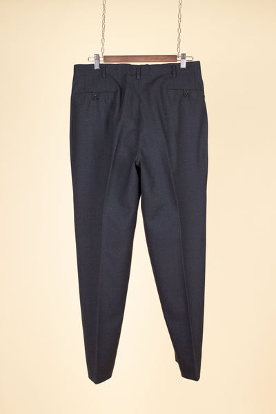 SWEDISH 1940S/1950S DARK GREY TWO PIECE SUIT BY KABOM. SIZE CA EU 48