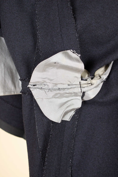 SWEDISH 1940S/1950S DARK GREY TWO PIECE SUIT BY KABOM. SIZE CA EU 48