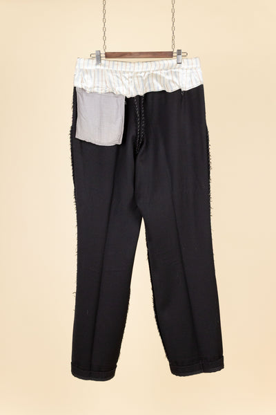 SWEDISH 1930S/1940S BLACK TWO PIECE DOUBLE BREASTED BESPOKE SUIT. SIZE CA EU 52-54