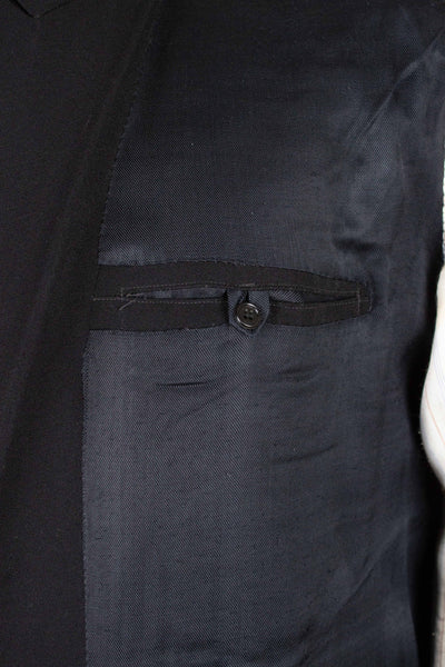 SWEDISH 1930S/1940S BLACK TWO PIECE DOUBLE BREASTED BESPOKE SUIT. SIZE CA EU 52-54