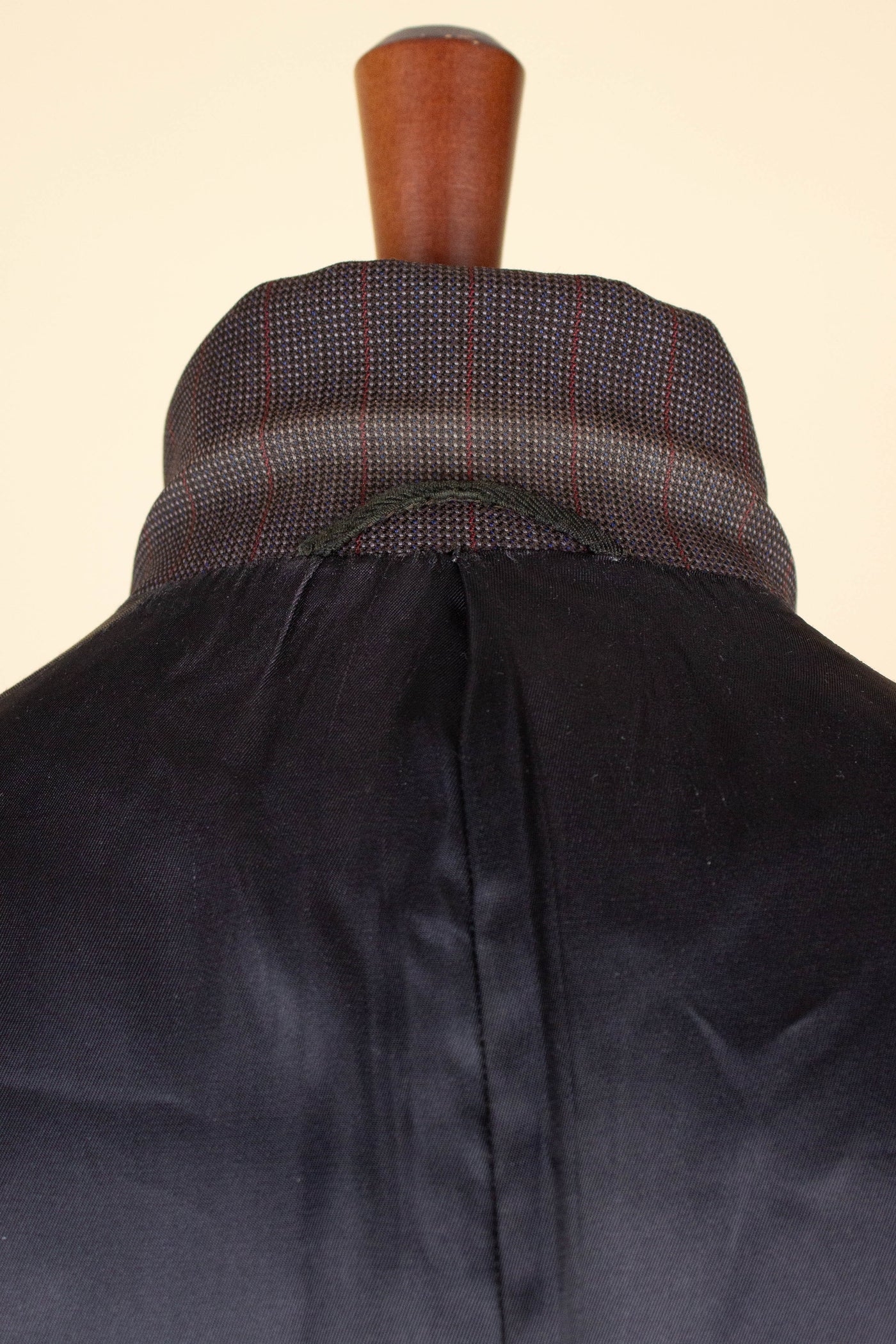 SWEDISH 1955 BROWN STRIPED TWO PIECE BESPOKE SUIT BY M. OLSSON. SIZE CA EU 46-48